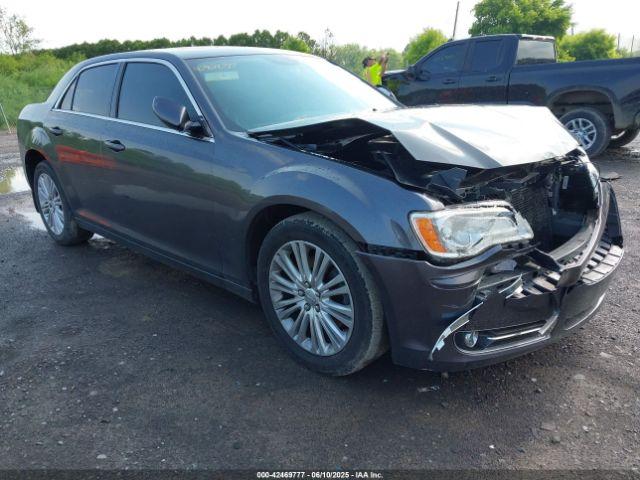  Salvage Chrysler 300