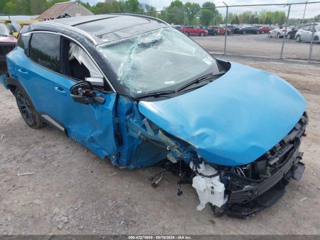 Salvage Nissan Kicks