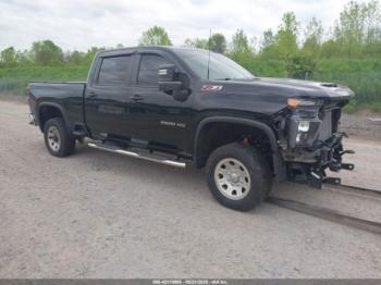  Salvage Chevrolet Silverado 2500