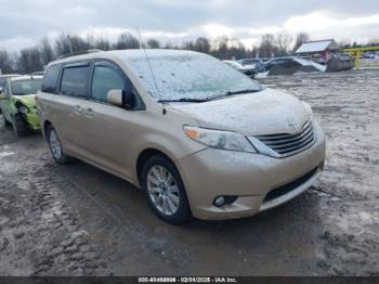  Salvage Toyota Sienna