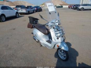  Salvage Vespa Sprint