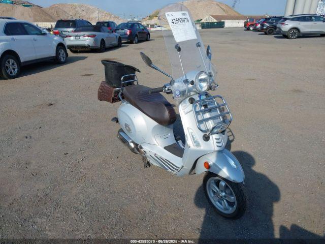  Salvage Vespa Sprint