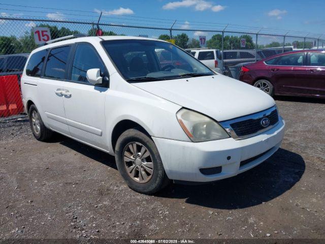  Salvage Kia Sedona