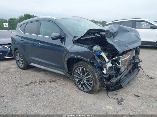  Salvage Hyundai TUCSON