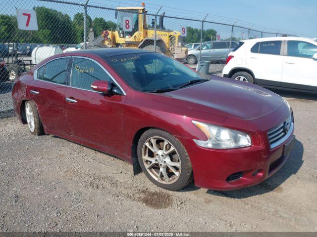  Salvage Nissan Maxima