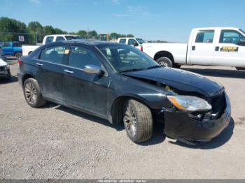  Salvage Chrysler 200