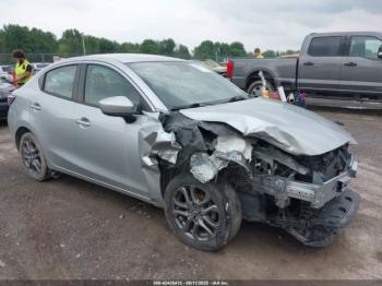  Salvage Toyota Yaris