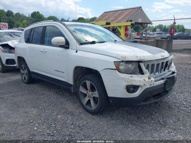  Salvage Jeep Compass