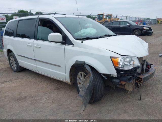 Salvage Chrysler Town & Country