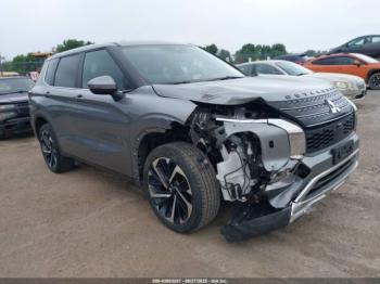  Salvage Mitsubishi Outlander