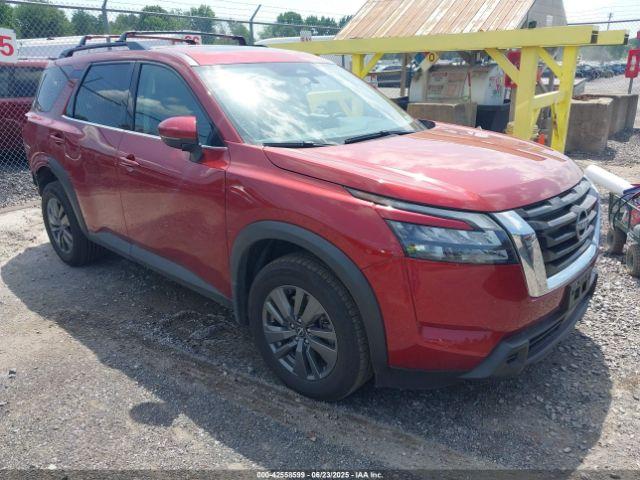  Salvage Nissan Pathfinder