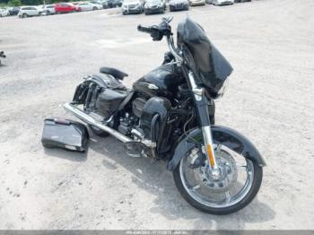  Salvage Harley-Davidson Flhxse