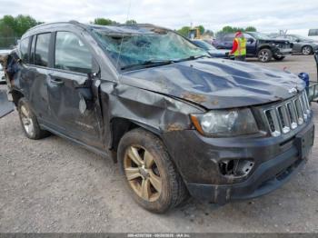  Salvage Jeep Compass