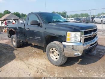 Salvage Chevrolet Silverado 2500