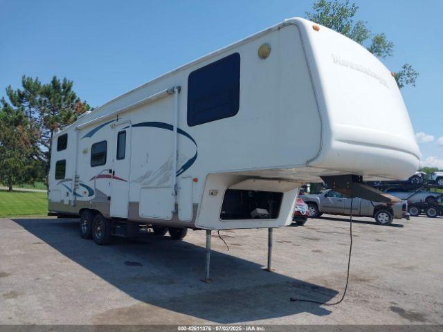  Salvage Keystone 5th Wheel