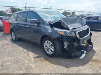  Salvage Kia Sedona