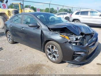  Salvage Kia Forte