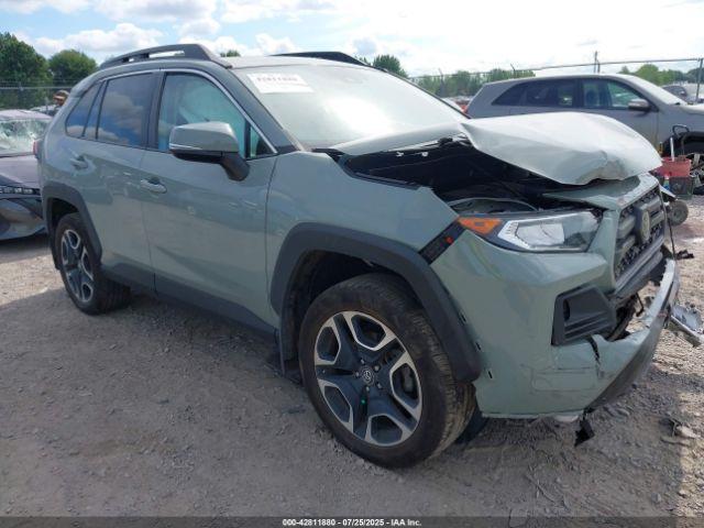  Salvage Toyota RAV4