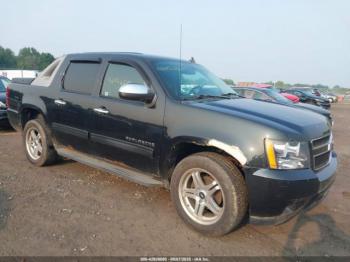  Salvage Chevrolet Avalanche 1500