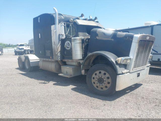  Salvage Peterbilt 379