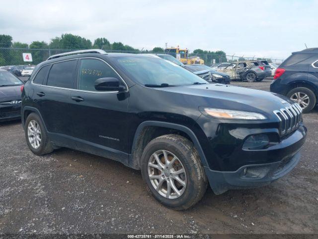  Salvage Jeep Cherokee