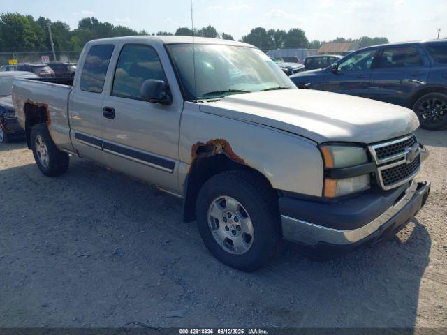  Salvage Chevrolet Silverado 1500