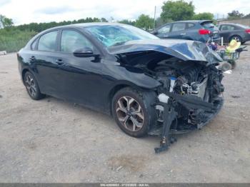  Salvage Kia Forte