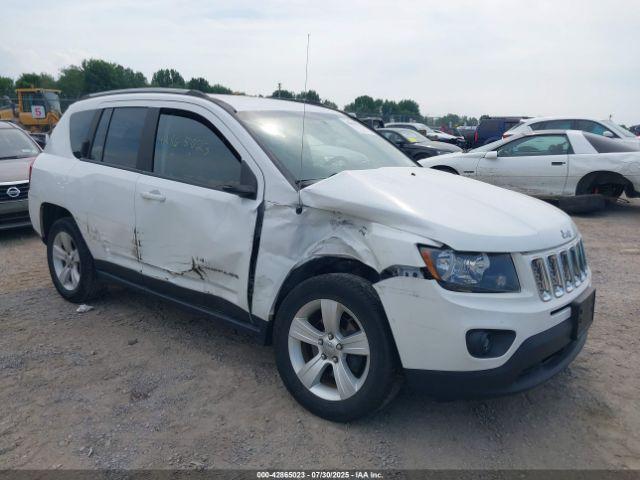  Salvage Jeep Compass