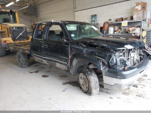  Salvage Chevrolet Silverado 2500