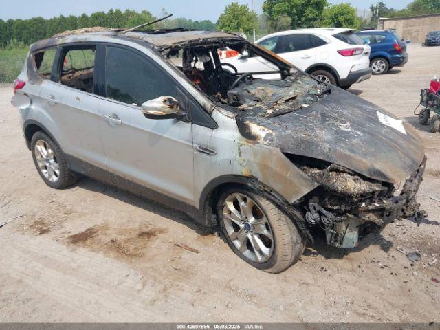  Salvage Ford Escape