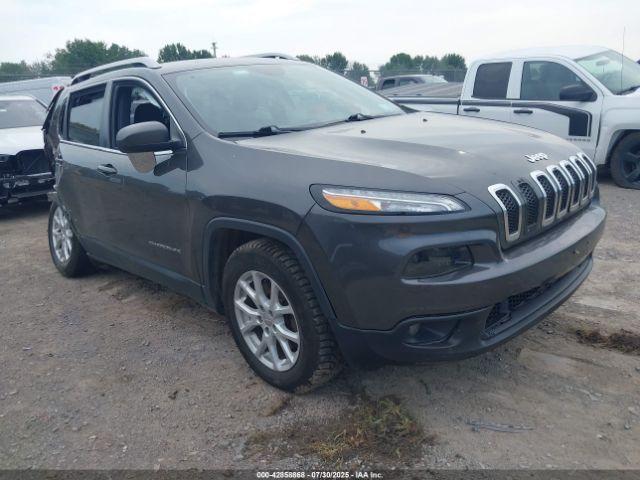  Salvage Jeep Cherokee