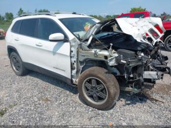  Salvage Jeep Cherokee