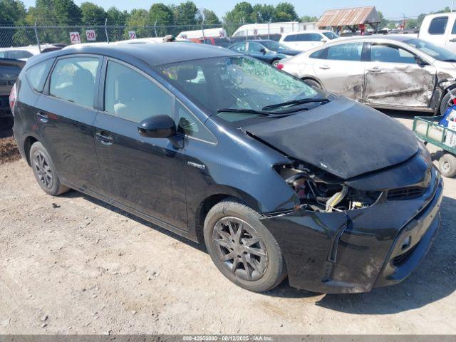  Salvage Toyota Prius v