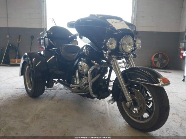 Salvage Harley-Davidson Flhtcutg