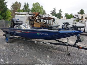  Salvage Crestliner Boat