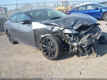  Salvage Nissan Maxima