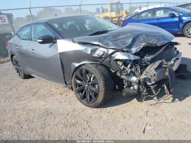  Salvage Nissan Maxima