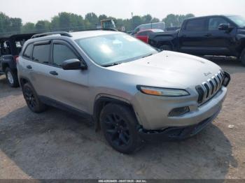  Salvage Jeep Cherokee