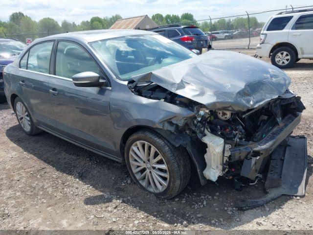  Salvage Volkswagen Jetta