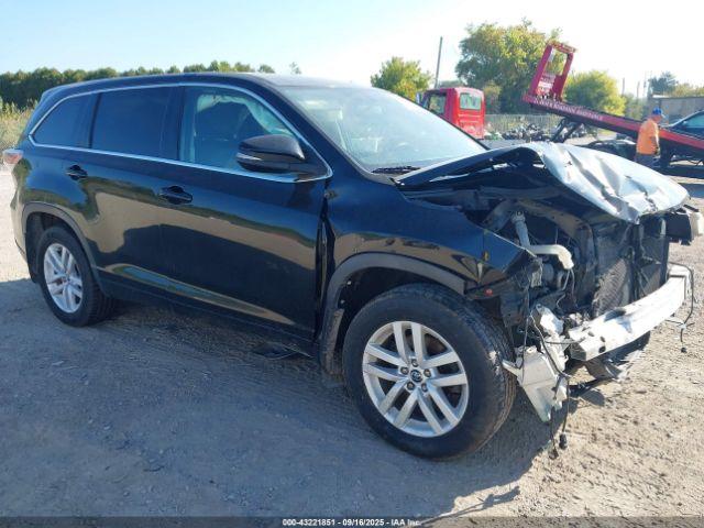  Salvage Toyota Highlander