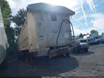  Salvage East Manufacturing Truck