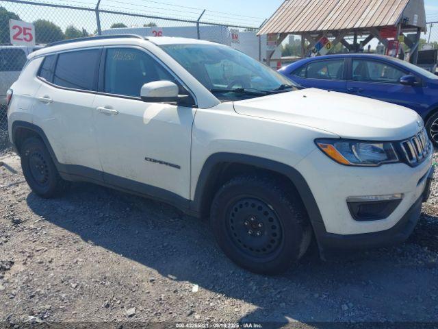 Salvage Jeep Compass