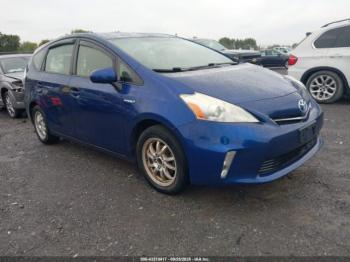  Salvage Toyota Prius v