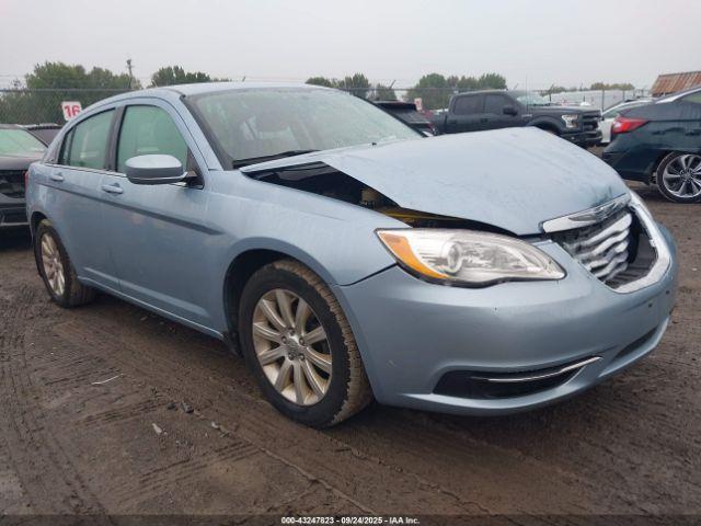  Salvage Chrysler 200