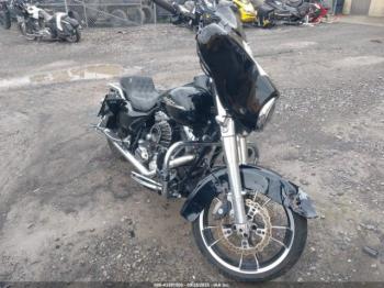  Salvage Harley-Davidson Flhx