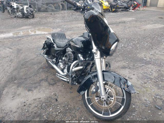  Salvage Harley-Davidson Flhx