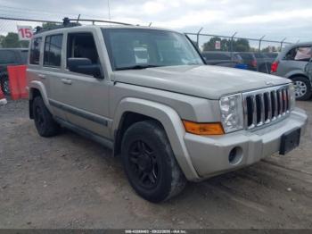  Salvage Jeep Commander