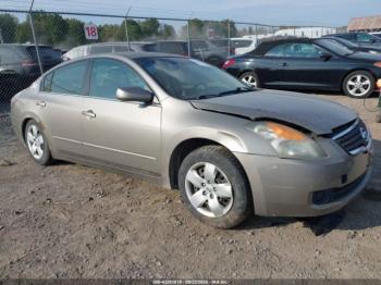  Salvage Nissan Altima