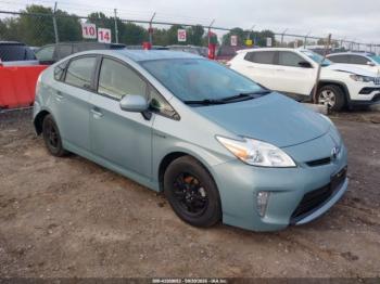  Salvage Toyota Prius