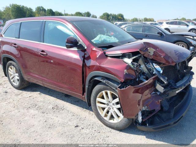  Salvage Toyota Highlander